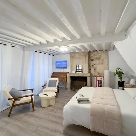 Apartment Dionysos *